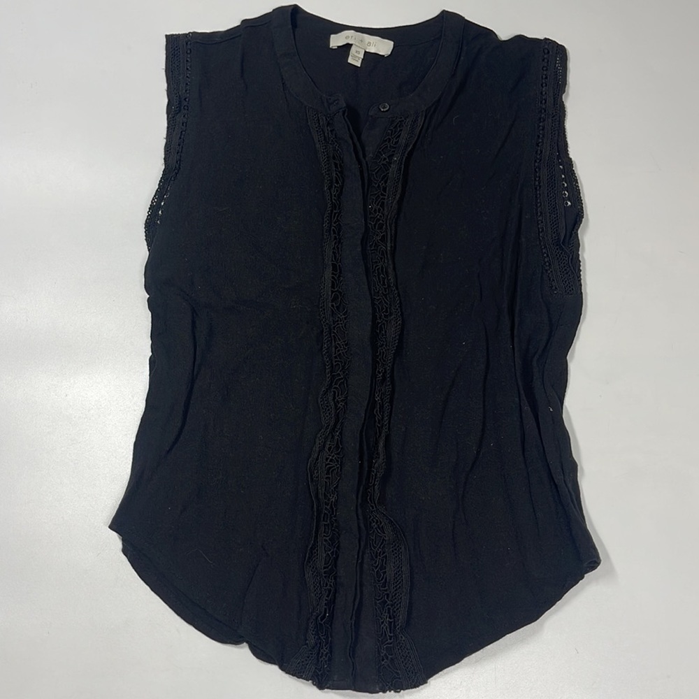 Anthropologie Eri + Ali Black Button Front Crochet Detail Sleeveless Top XS